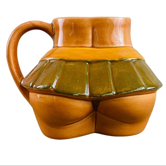 Butt Mug - Girl in Skirt Showing Belly and Butt - Picture 1 of 6